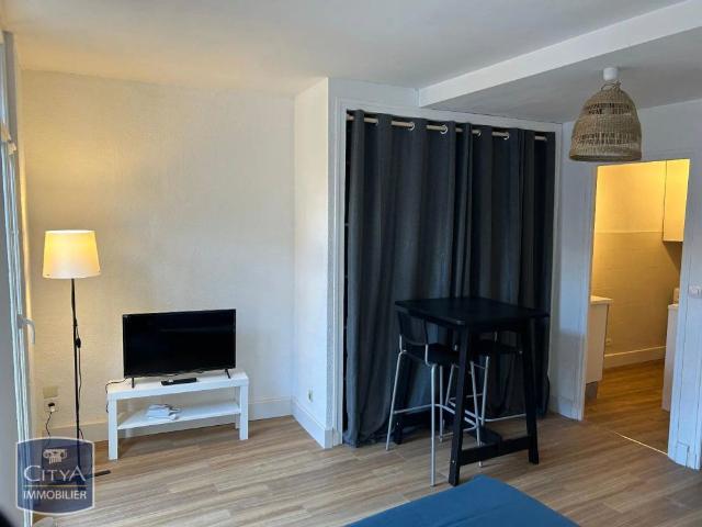 Appartement à louer 1 pièce 21.89m²