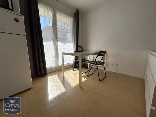 Appartement à louer 1 pièce 21.9m²