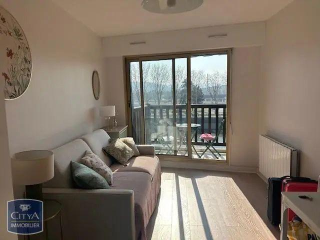 Appartement à louer 1 pièce 22.72m²