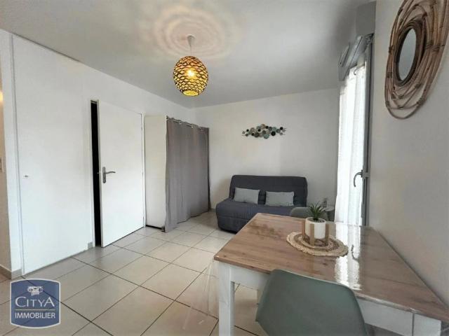 Appartement à louer 1 pièce 22.81m²