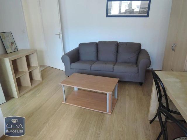 Appartement à louer 1 pièce 23.77m²