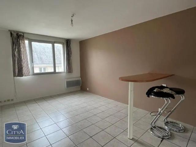 Appartement à louer 1 pièce 23.78m²