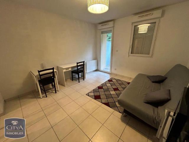 Appartement à louer 1 pièce 23.93m²