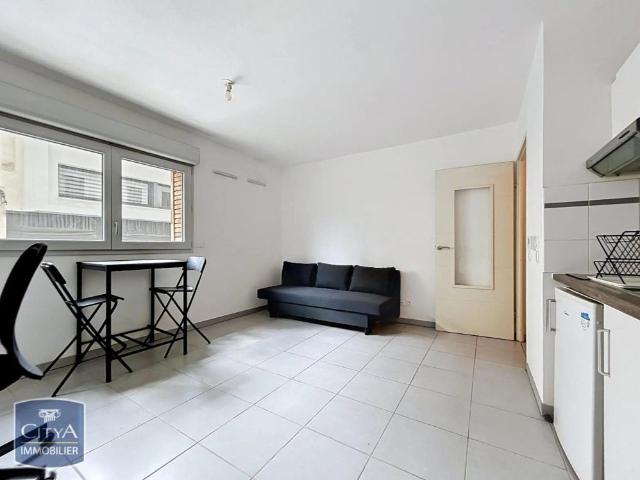 Appartement à louer 1 pièce 23.98m²