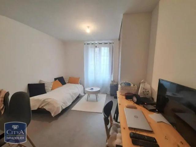 Appartement à louer 1 pièce 24.02m²
