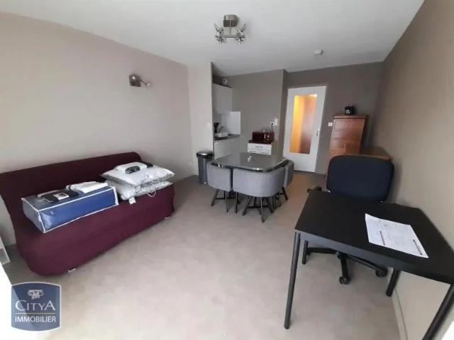 Appartement à louer 1 pièce 24.2m²
