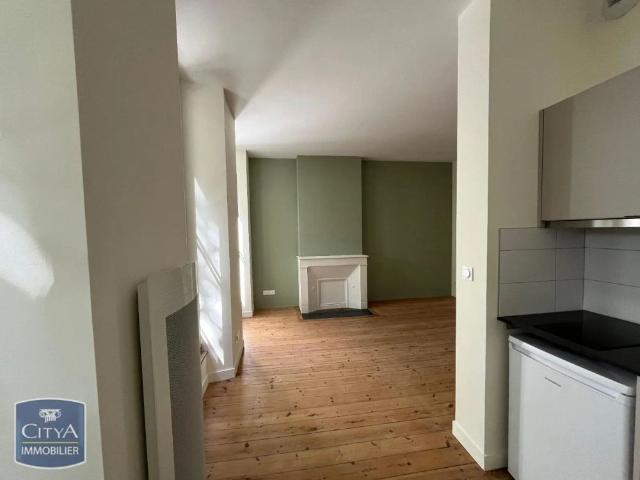 Appartement à louer 1 pièce 24.7m²
