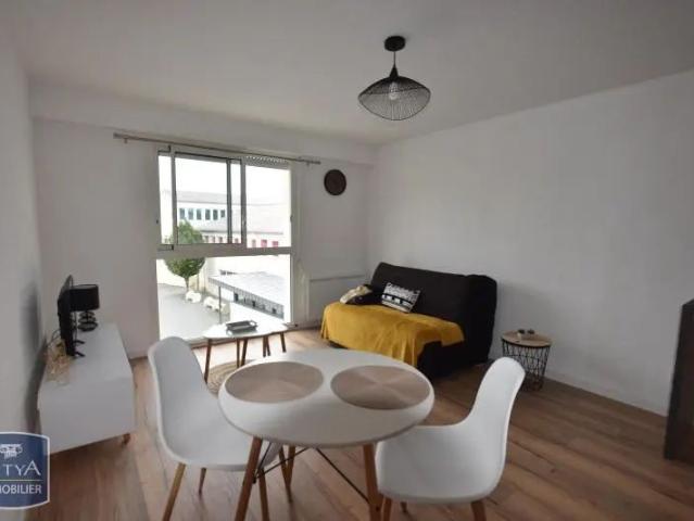 Appartement à louer 1 pièce 24.57m²