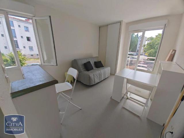 Appartement à louer 1 pièce 24.59m²