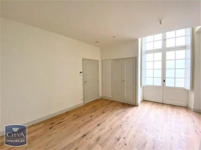 Appartement à louer 1 pièce 24.6m²
