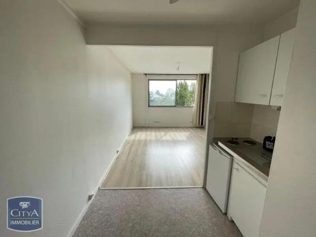 Appartement à louer 1 pièce 24.76m²