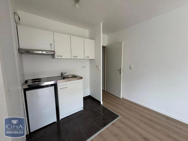 Appartement à louer 1 pièce 25.01m²