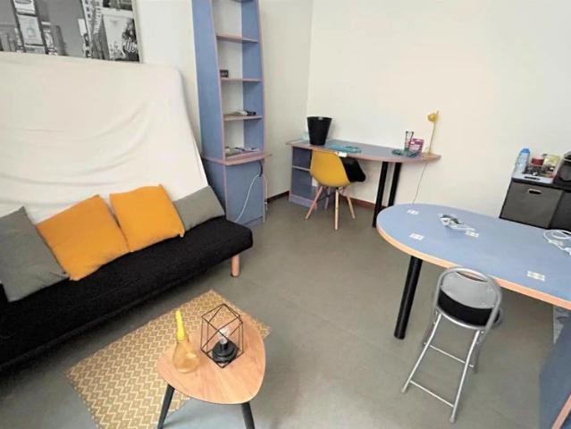 Appartement à louer 1 pièce 25.02m²
