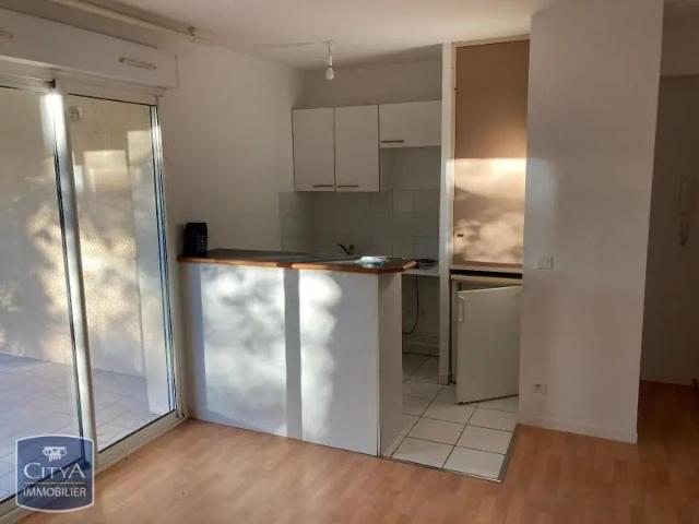 Appartement à louer 1 pièce 25.61m²