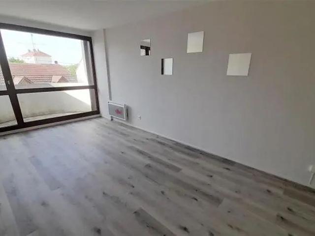 Appartement à louer 1 pièce 25.6m²