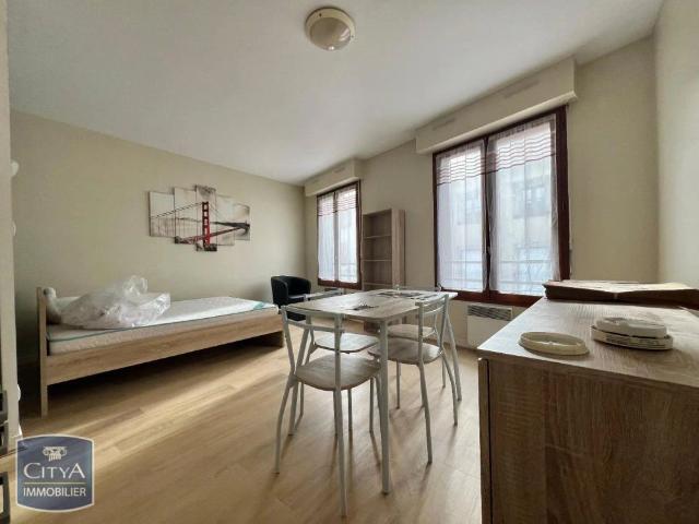 Appartement à louer 1 pièce 25m²