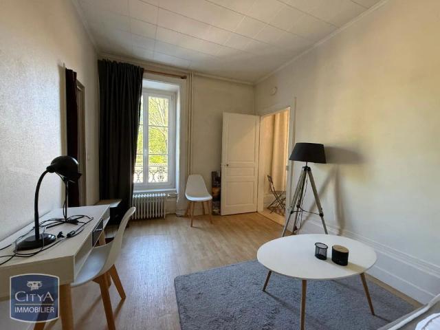 Appartement à louer 1 pièce 25m²