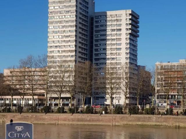 Appartement à louer 1 pièce 25m²