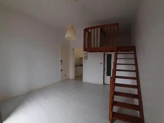 Appartement à louer 1 pièce 26.22m²