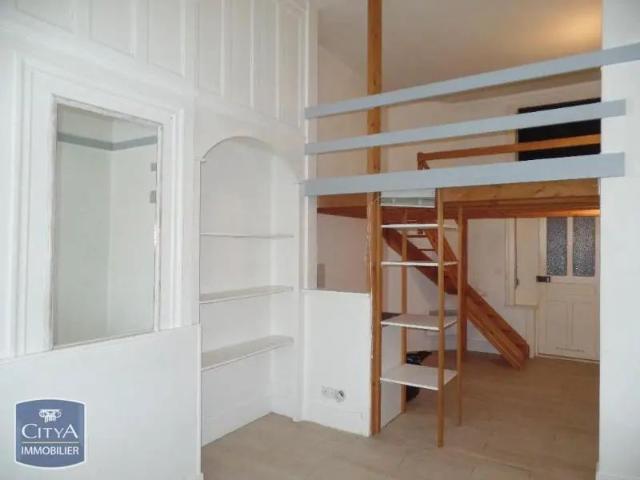 Appartement à louer 1 pièce 26.28m²
