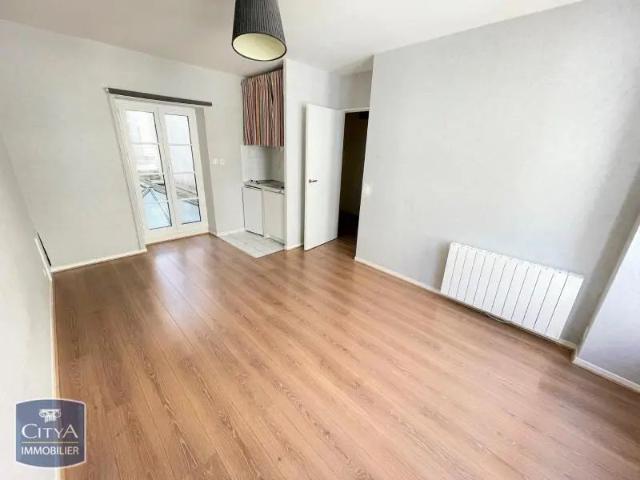 Appartement à louer 1 pièce 26.36m²