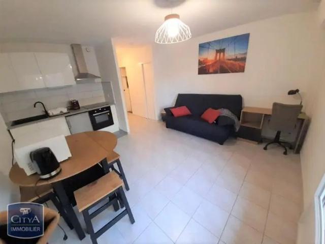 Appartement à louer 1 pièce 26.67m²