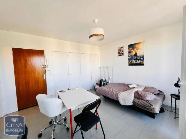 Appartement à louer 1 pièce 26.6m²