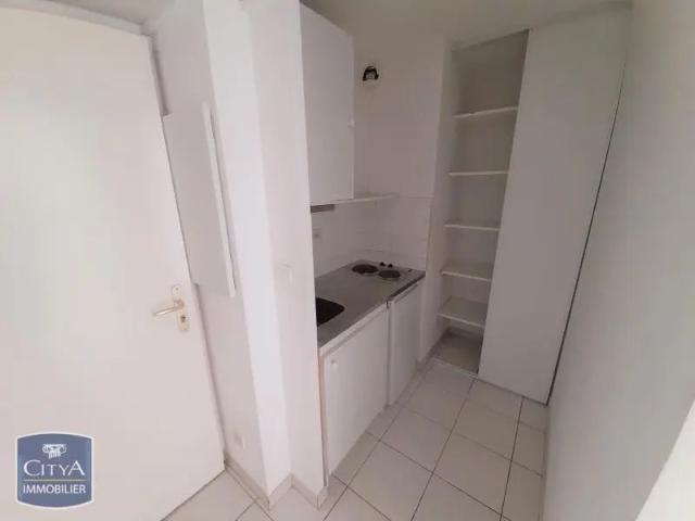Appartement à louer 1 pièce 26.71m²