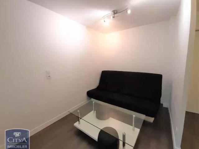 Appartement à louer 1 pièce 26.77m²