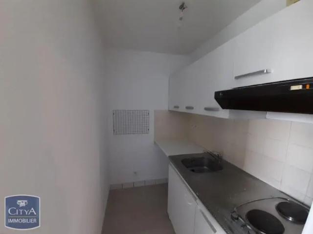 Appartement à louer 1 pièce 27.3m²