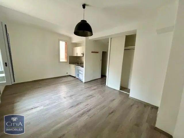 Appartement à louer 1 pièce 27.1m²