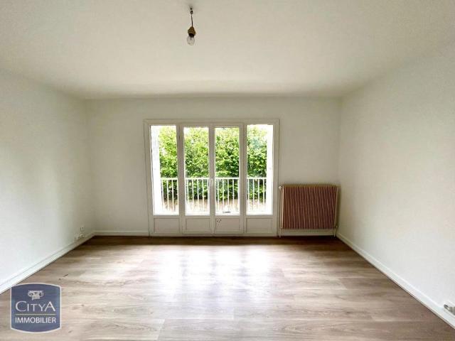 Appartement à louer 1 pièce 27.28m²