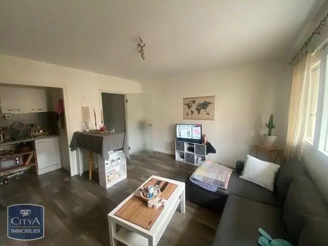 Appartement à louer 1 pièce 27.29m²
