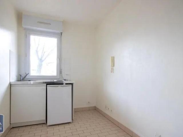 Appartement à louer 1 pièce 27.5m²