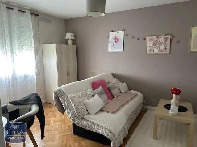 Appartement à louer 1 pièce 27.66m²