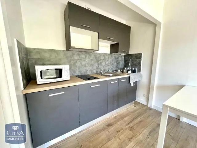 Appartement à louer 1 pièce 27.69m²
