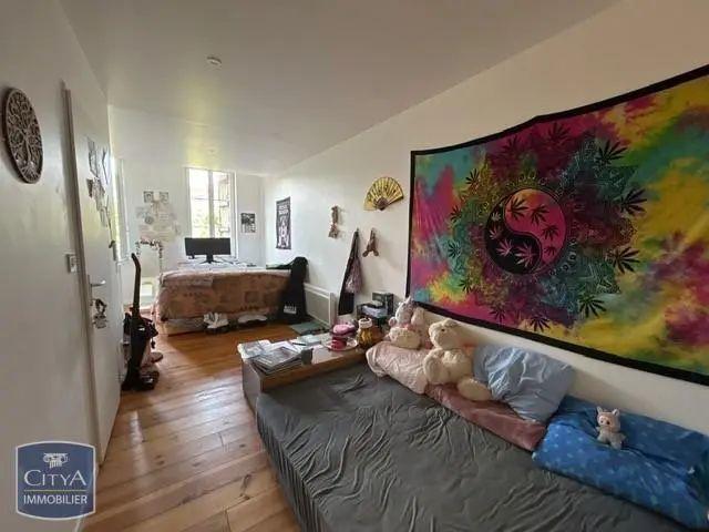 Appartement à louer 1 pièce 27.96m²