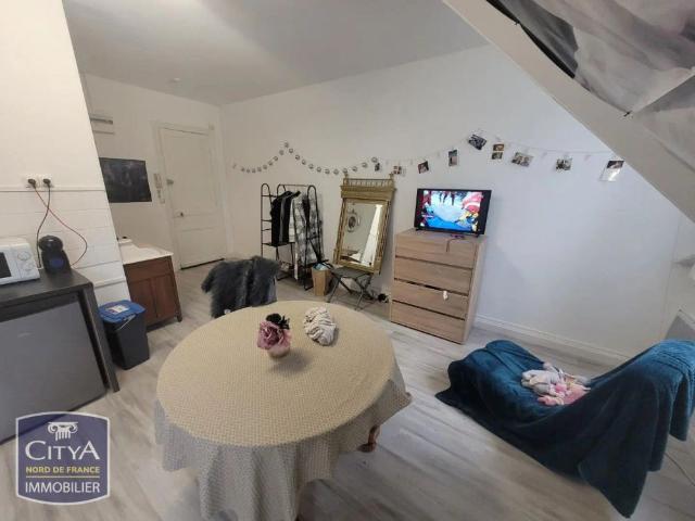 Appartement à louer 1 pièce 27.9m²