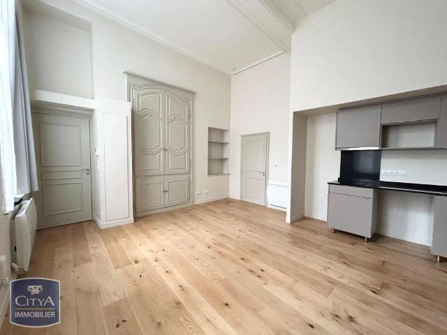 Appartement à louer 1 pièce 27.9m²