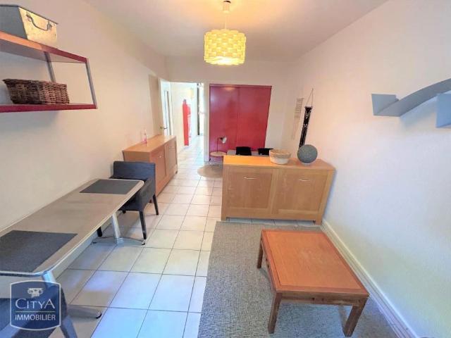 Appartement à louer 1 pièce 27m²
