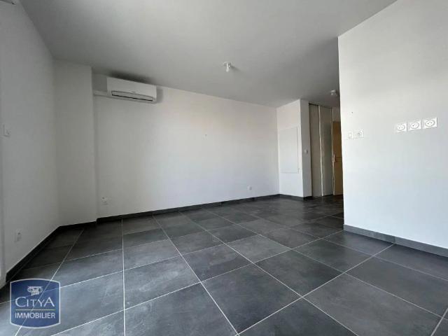 Appartement à louer 1 pièce 28.01m²