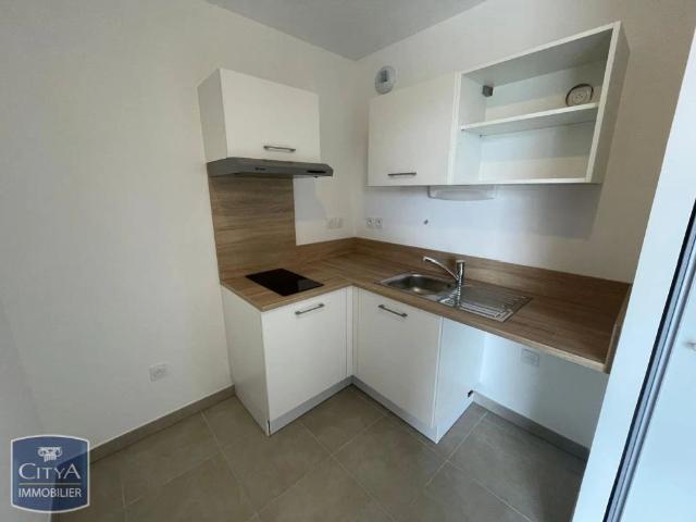 Appartement à louer 1 pièce 28.1m²