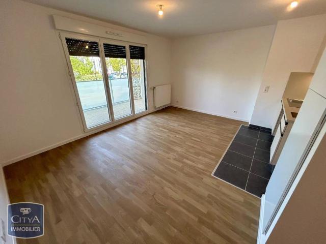 Appartement à louer 1 pièce 28.1m²