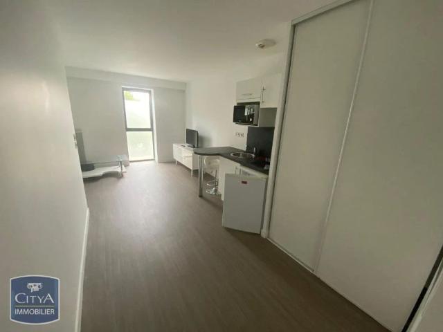 Appartement à louer 1 pièce 28.2m²