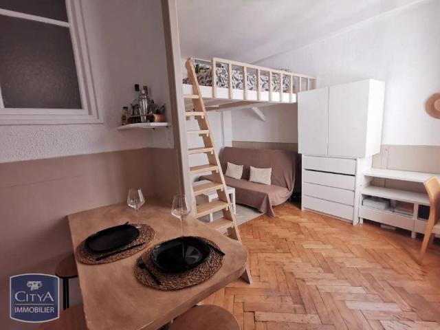 Appartement à louer 1 pièce 28m²
