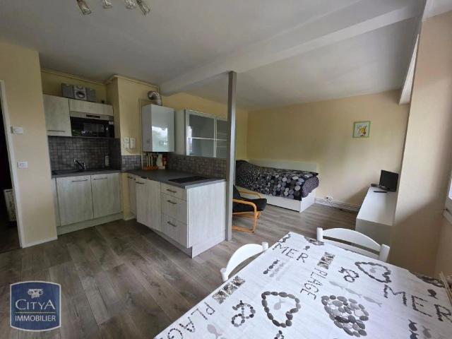 Appartement à louer 1 pièce 28m²