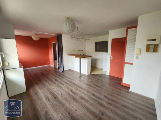 Appartement à louer 1 pièce 29.7m²