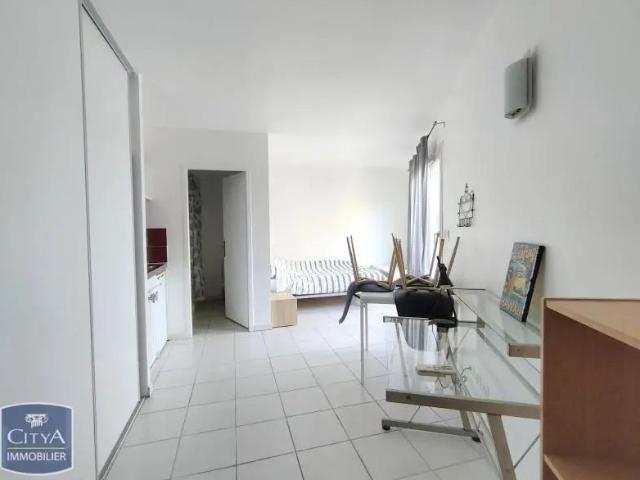 Appartement à louer 1 pièce 29.57m²