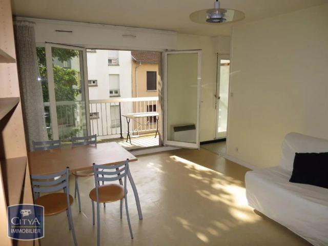 Appartement à louer 1 pièce 29.61m²
