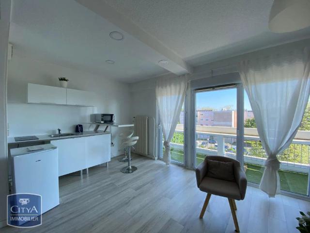 Appartement à louer 1 pièce 29.75m²
